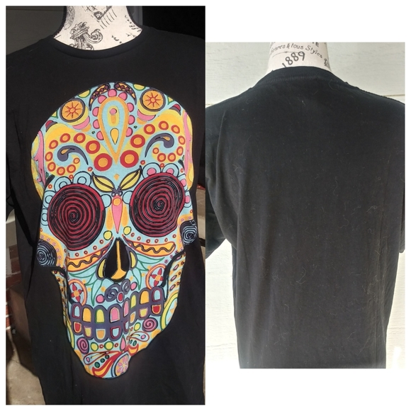 CLEARANCE PRICE LIFE CLOTHING COLORFUL SKULL FACE GRAPHIC TSHIRT | M - Picture 1 of 6